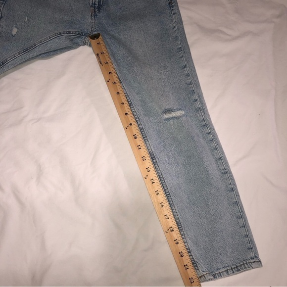 Gap Kids Easy Taper Size 10 Distressed Blue Light Wash Jeans Boys - Picture 7 of 11